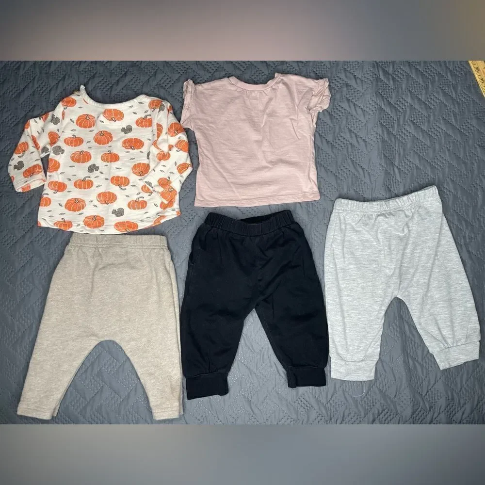 Baby clothes bundle - Picture 5 of 9